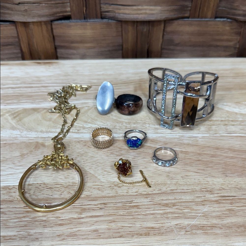 Elegant Gold and Silver Jewelry Set
